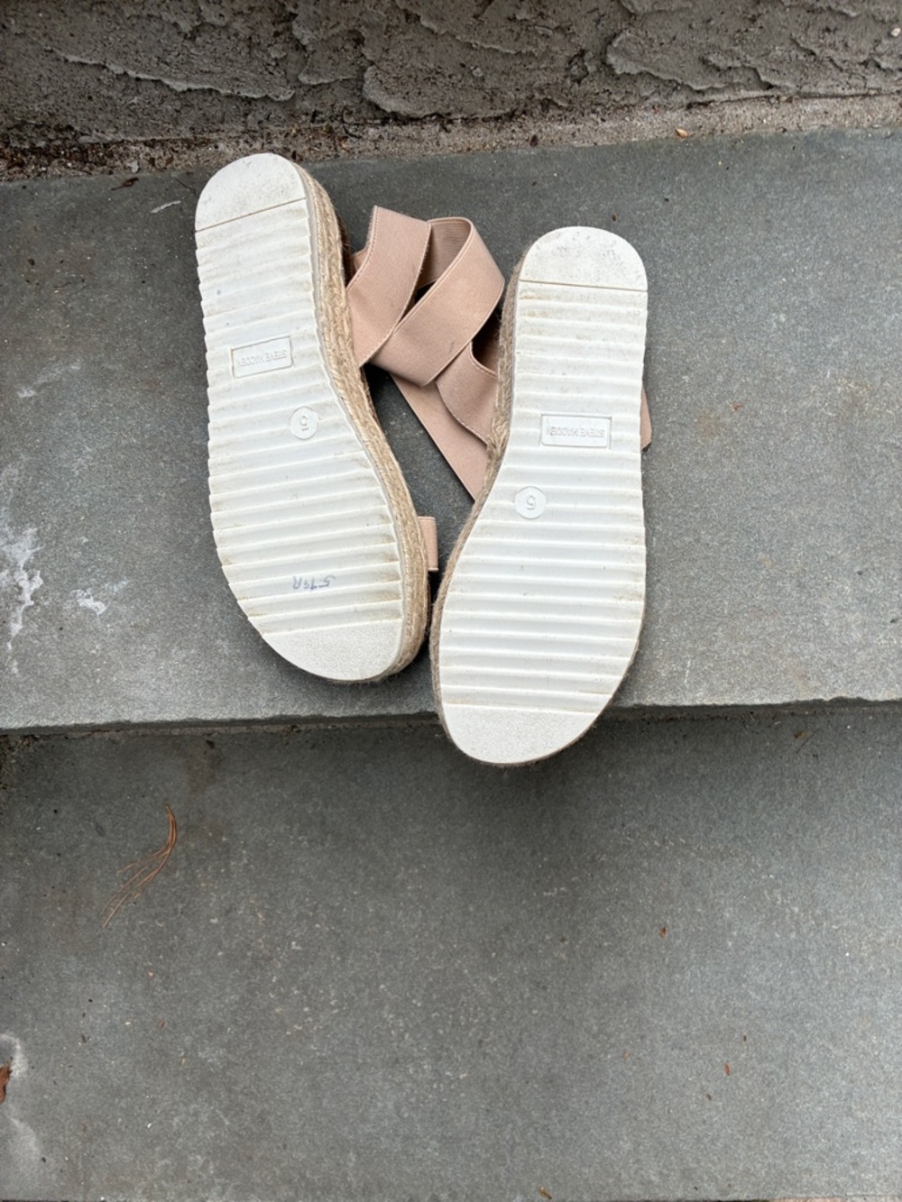 Steve Madden Light Beige Ankle Wrap Espadrille Sandals Size 5 - Picture 6 of 6